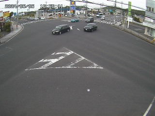 国道179号［鳥取県 倉吉市東巌城町］道路ライブカメラ