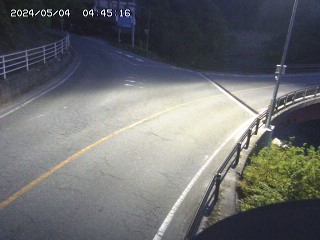 国道180号［鳥取県 日野町福長］道路ライブカメラ
